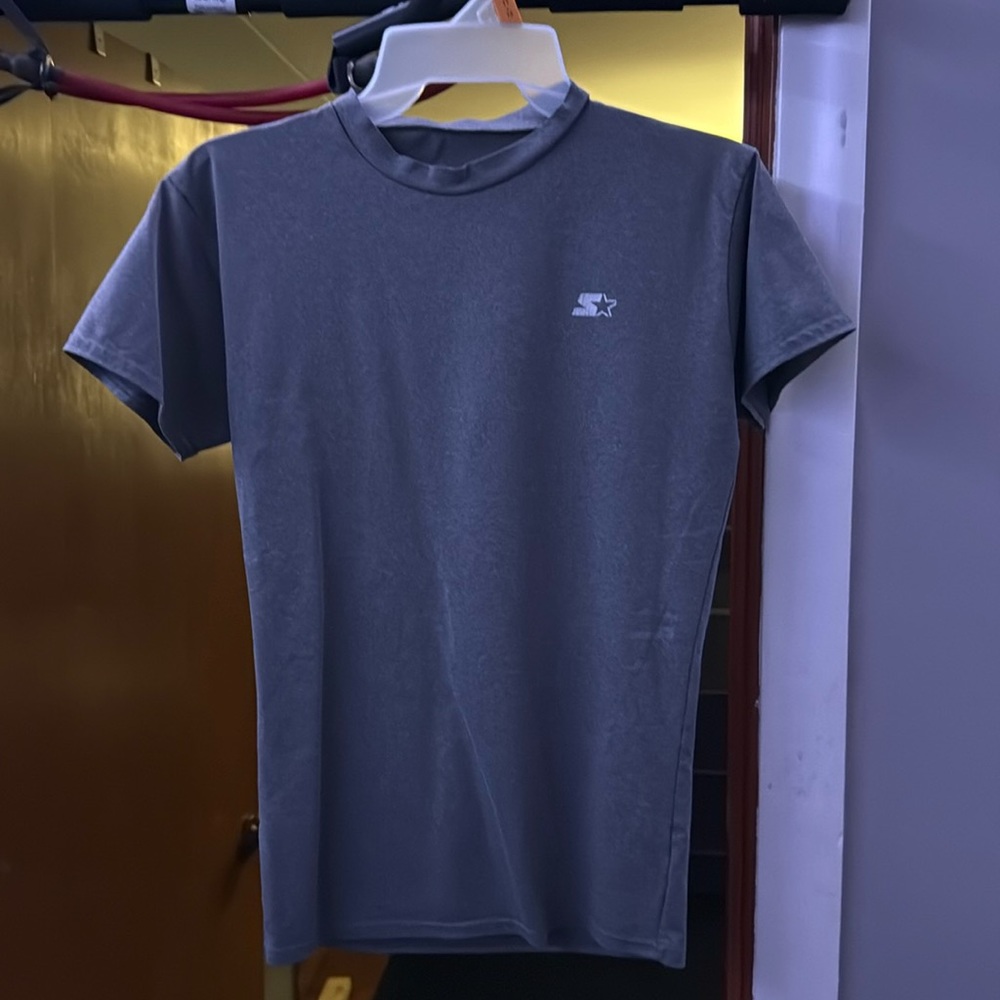 STARTER COMPRESSION SHIRT - SIZE MEDIUM